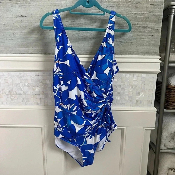 Floral Blue Women's One Piece Swimsuit - Picture 4 of 12